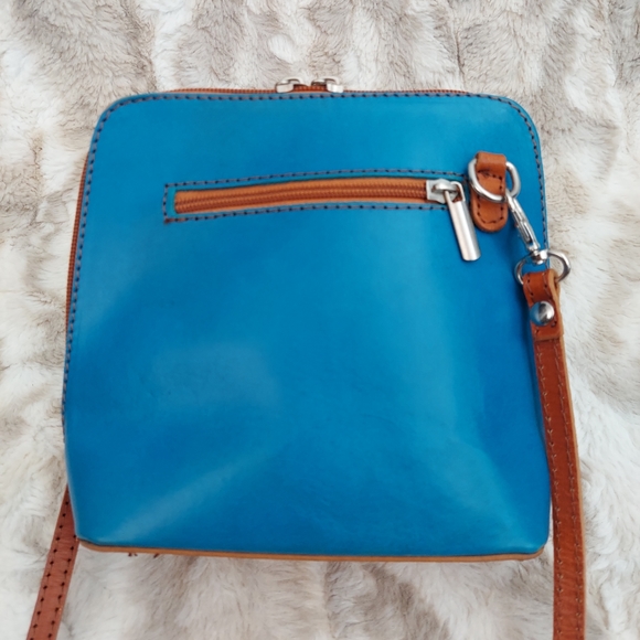 Florence 6" x 6" x 3" Leather Crossbody Bag - Picture 4 of 10